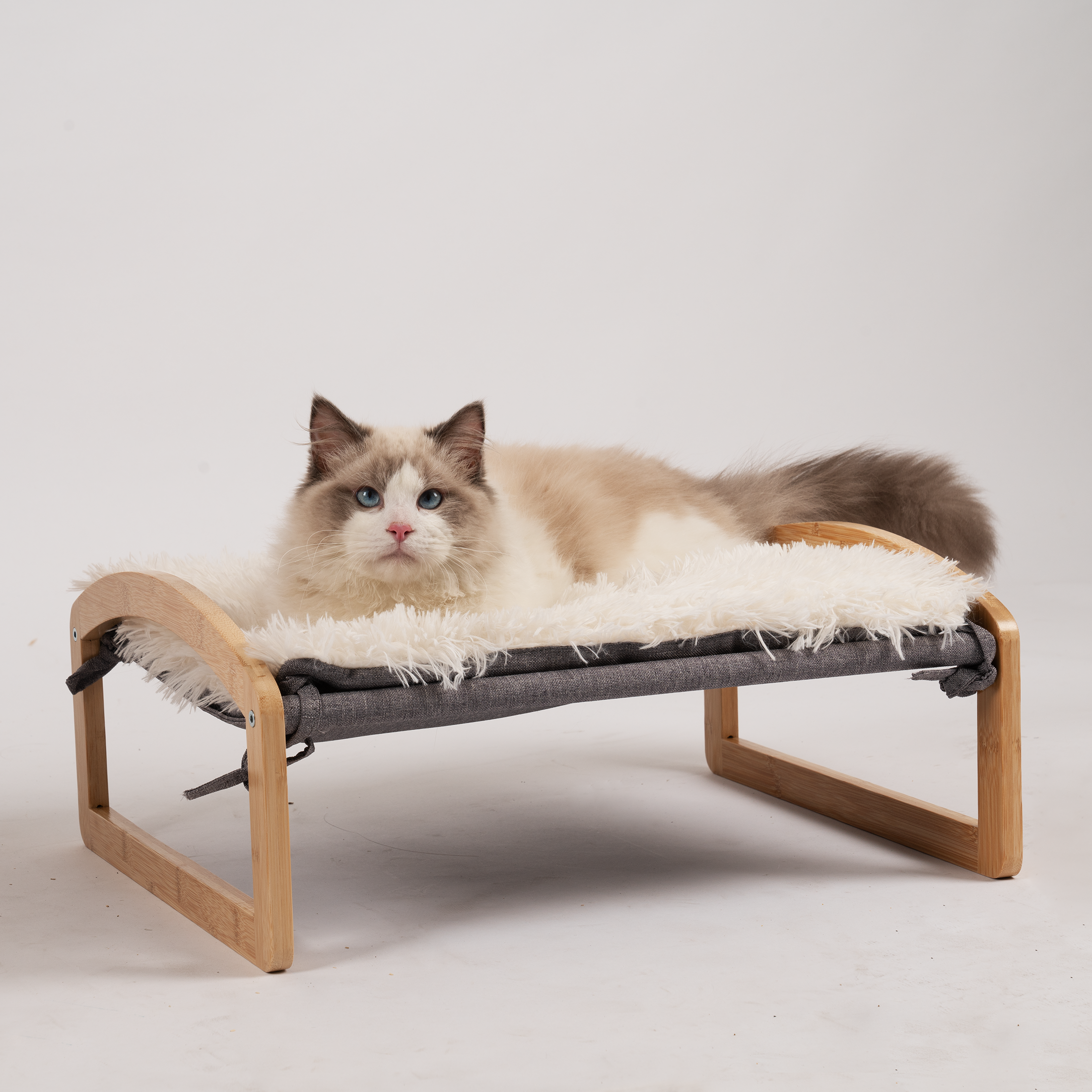 Cat Bed - Basso